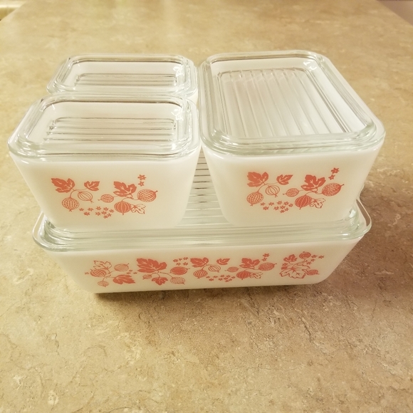 Pyrex Other - Pyrex Pink Gooseberry Refrigerator Dish Set